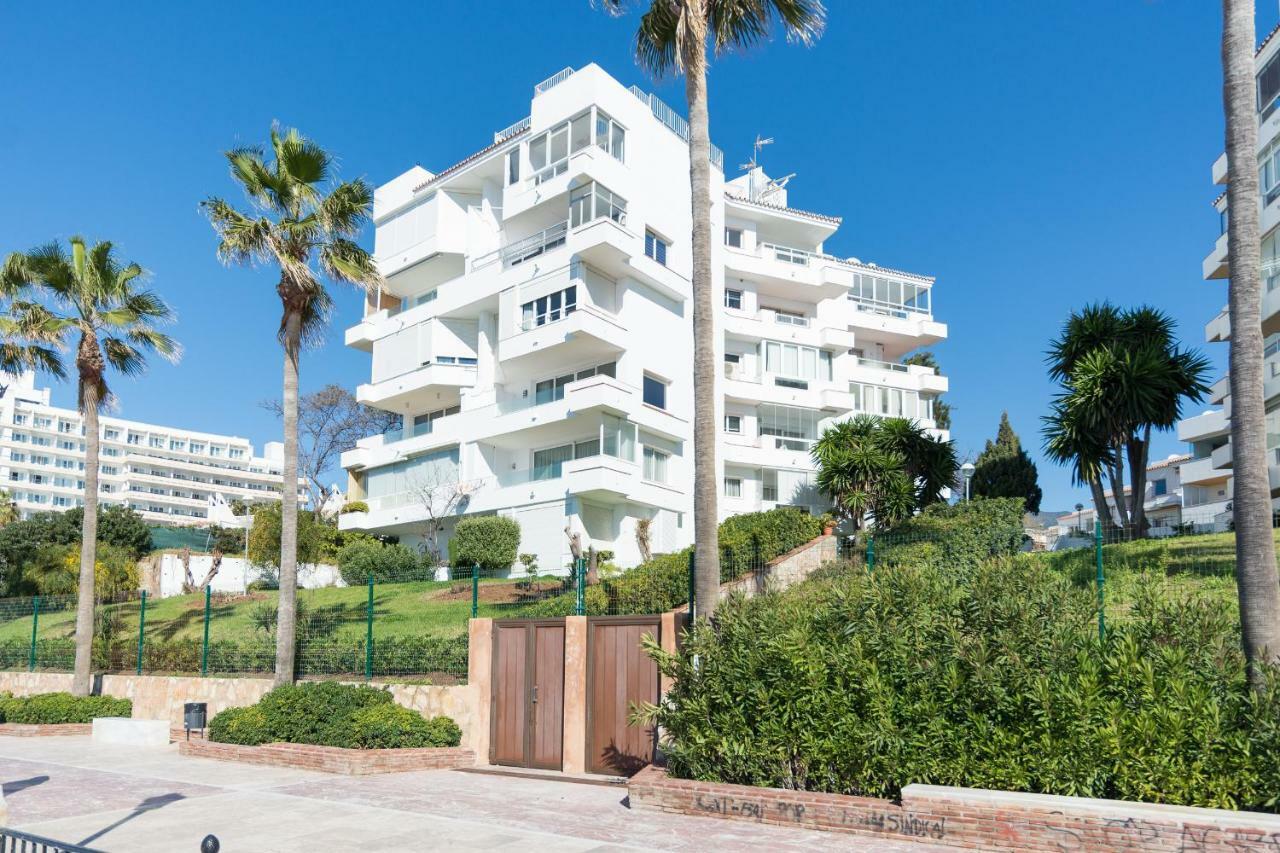 Tgh/ Marbella Beachfront And Center Exterior photo